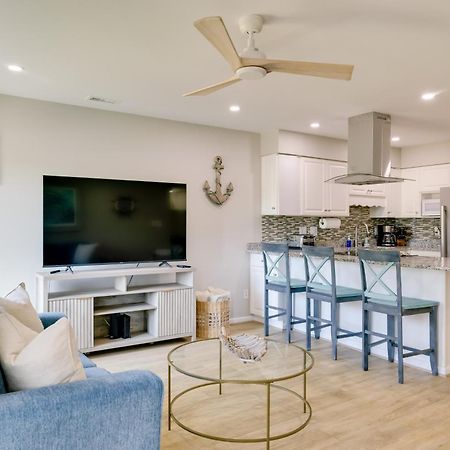 Emerald Isle Condo With Indoor Pool And Beach Access! Eksteriør billede